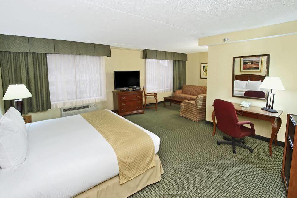 Doubletree By Hilton Mahwah Hotell Eksteriør bilde